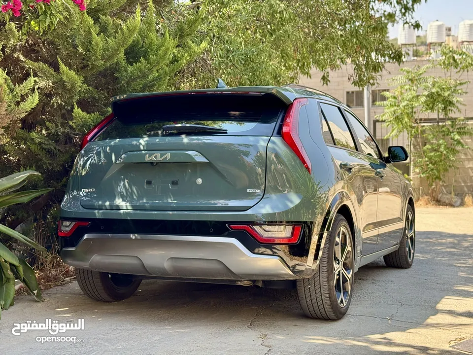 يسعد كل اوقاتكم   لدى شبابنا_ملاح_اوتوكار الجديدة كلياً  Kia Niro Hybrid