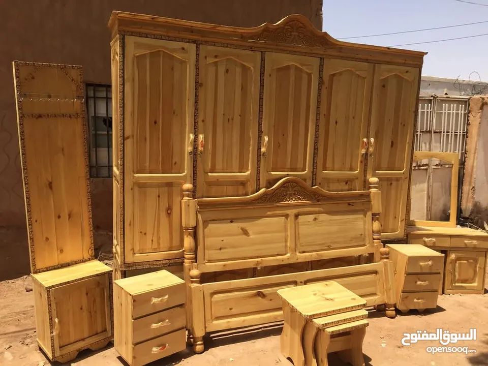 ورشة نجارة لأعمال الموبليا غرف نوم رفوف محلات تجارية صيدليات  طلبات و صيانات فك و تركيب