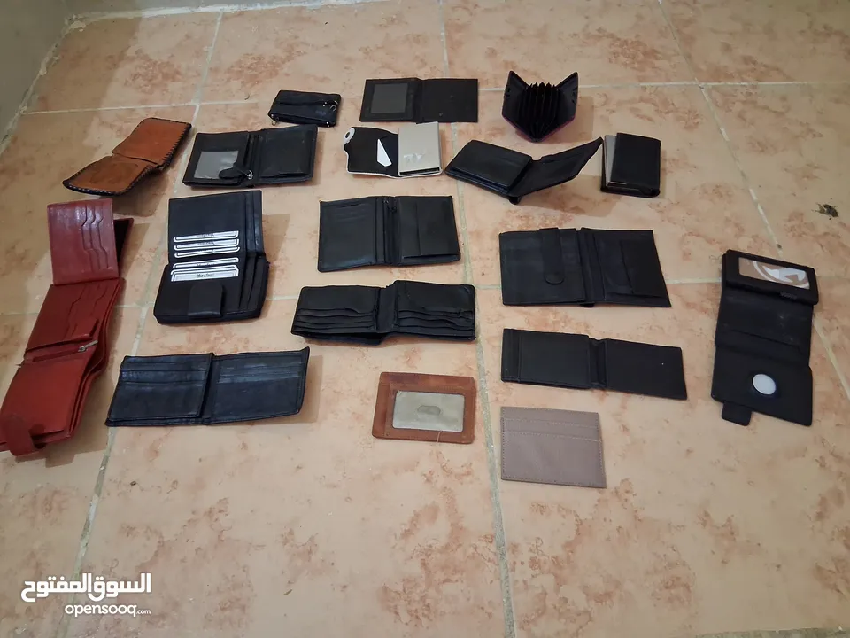 لا نستقبل رسائل بحالة الجديد بالحبه او الفرزه بالكامل محافظ رجالي