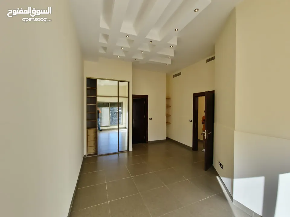 شقة دوبلكس مميزة فارغة للإيجار في منطقة عبدون 380متر