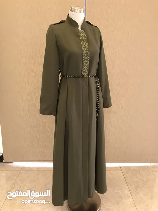 ملابس مشكله