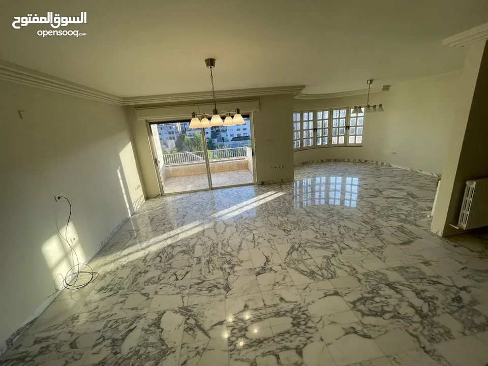 شقة غير مفروشة للإيجار 400م2 ( Property 17317 )-174847981
