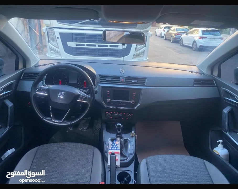 سيات ابيزا جير عادي كرتونة