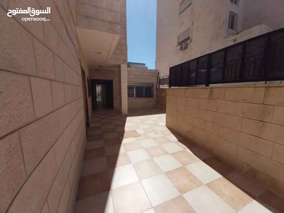 Unfurnished apartment to Rent  ( Property 38542 )-174700921