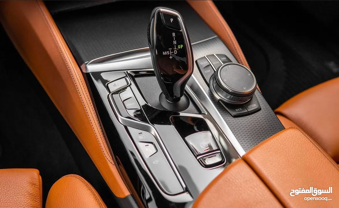 BMW 530E plugin وارد الوكالة  للبدل على Defender