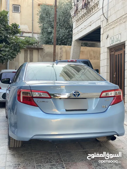 تويوتا كامري أعلى صنف للبيع بسعر مغري موجودة في عمان