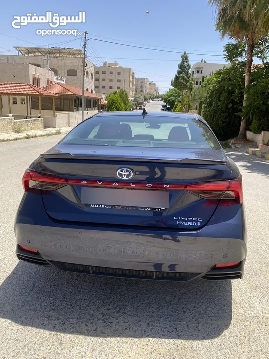 تويوتا افالون 2019 للبيع