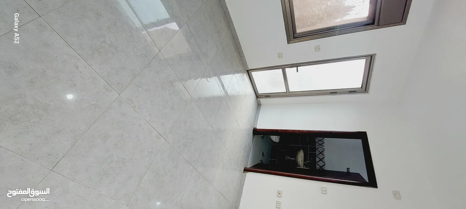 شقة لقطة للبيع بعين منجد