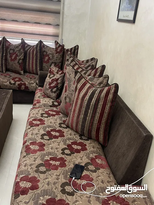 طقم كنبيات ما في اي مشاكل مريح