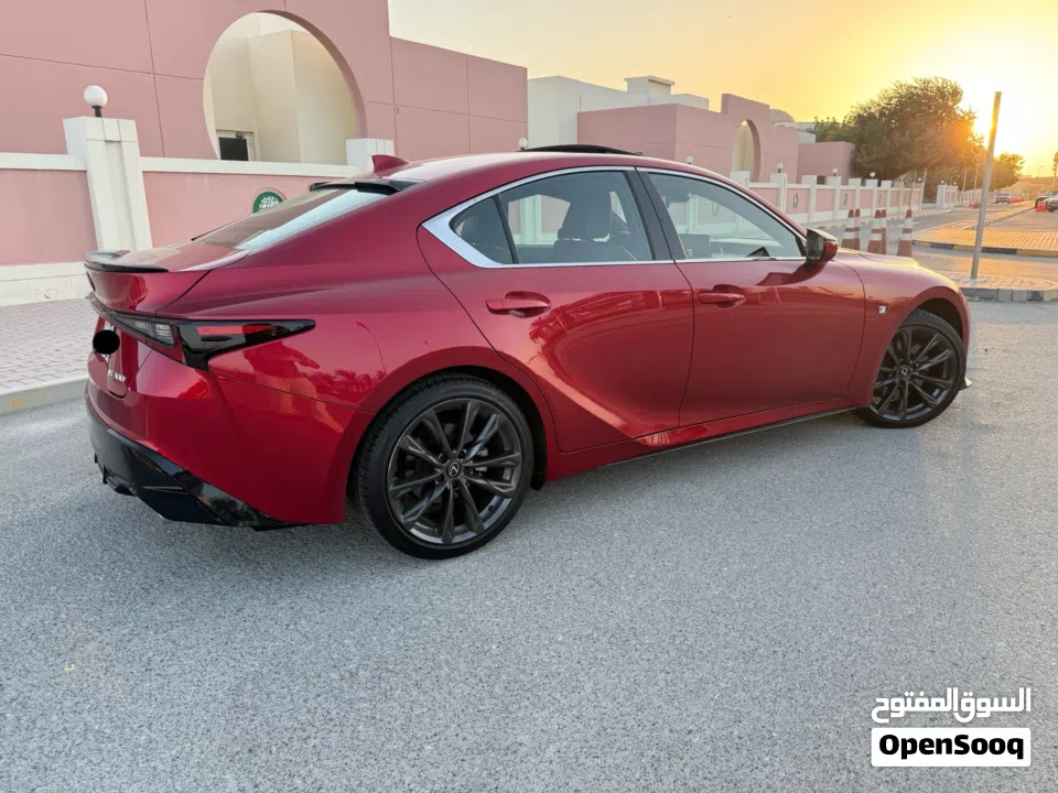 فل اوبشن  IS 300 F Sport 2023 لكزس   Lexus IS 300 F Sport 2023 – Full Option