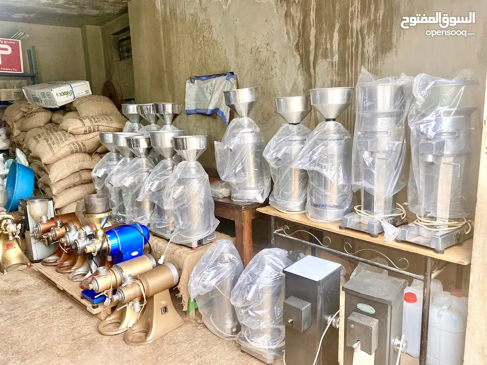 ماكنات طحن قهوة بحال الوكالة ، أنواع مختلفه احجام مختلفه ، حجر جديد بحال المصنع -من حجر 8 لحجر 14