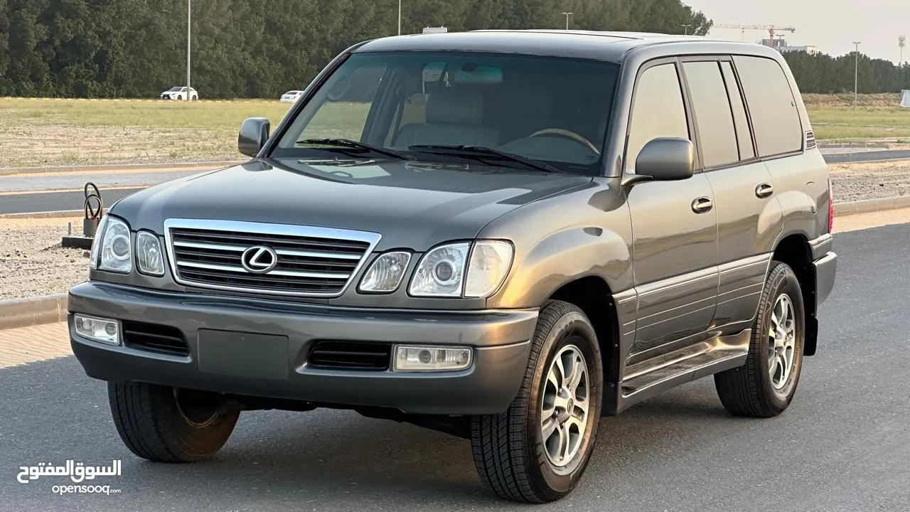 Lexus lx470 model 2000 American