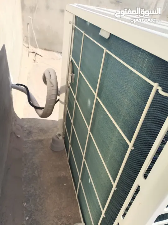 فني مكيفات فك وتركيب جميع انواع المكيفات صيانه عامه شحن غاز بأسعار مناسبه للجميع صيانه اجهزه مركزيه