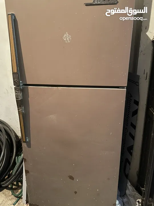 ثلاجة امكور شغالة للبيع