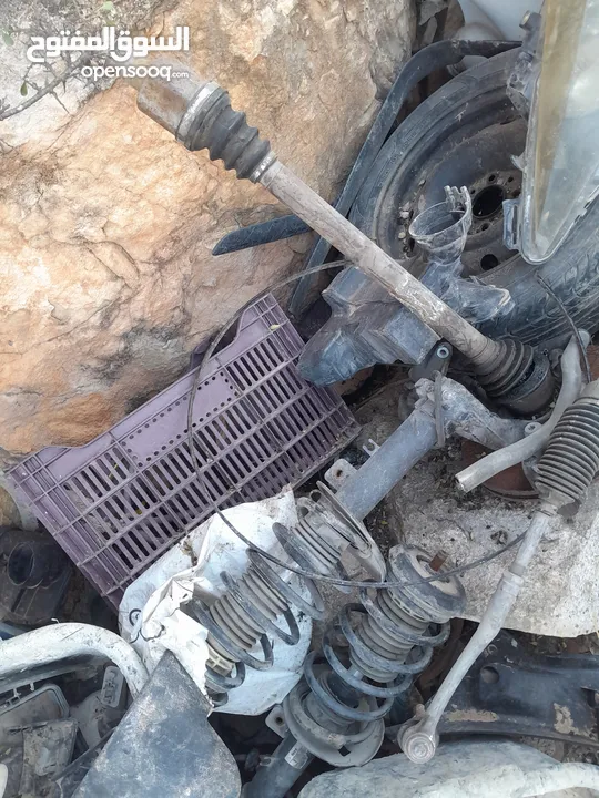 بيجو 207  قطع