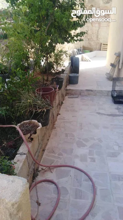 بيت مستقل للبيع