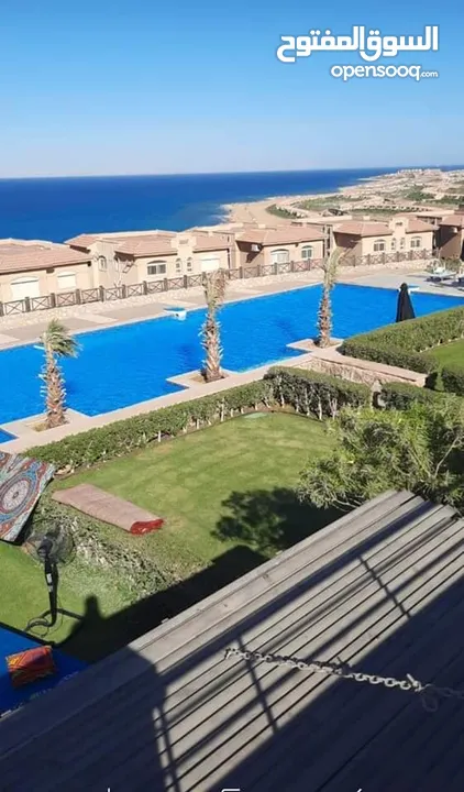 sh - شالية للبيع في العين السخنه ع البحر 130م تشطيب كامل Sea view بقرية تلال