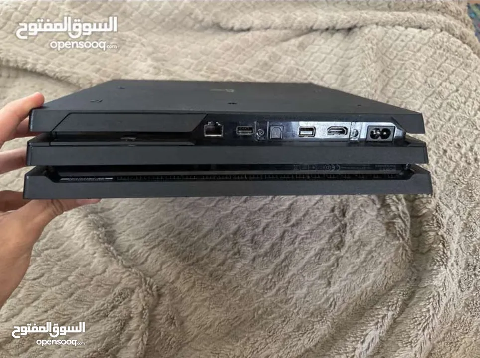بلايستيشن 4 برو - سعة 1 تيرابايت (إصدار نهائي)