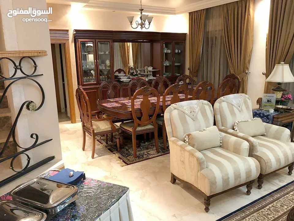 فيلا مستقلة للإيجار مفروشة بالكامل مكونه من 5 نوم