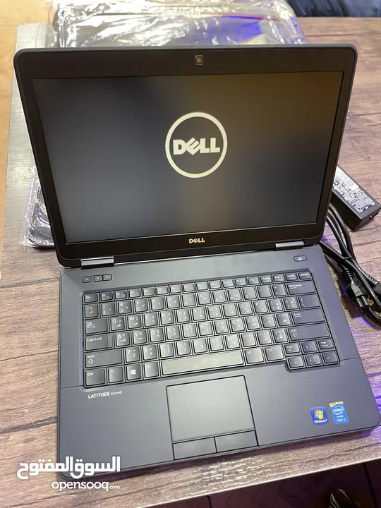 لابتوب DELL LATITUDE موصفات ممتازه بسعر 135  JD كامل