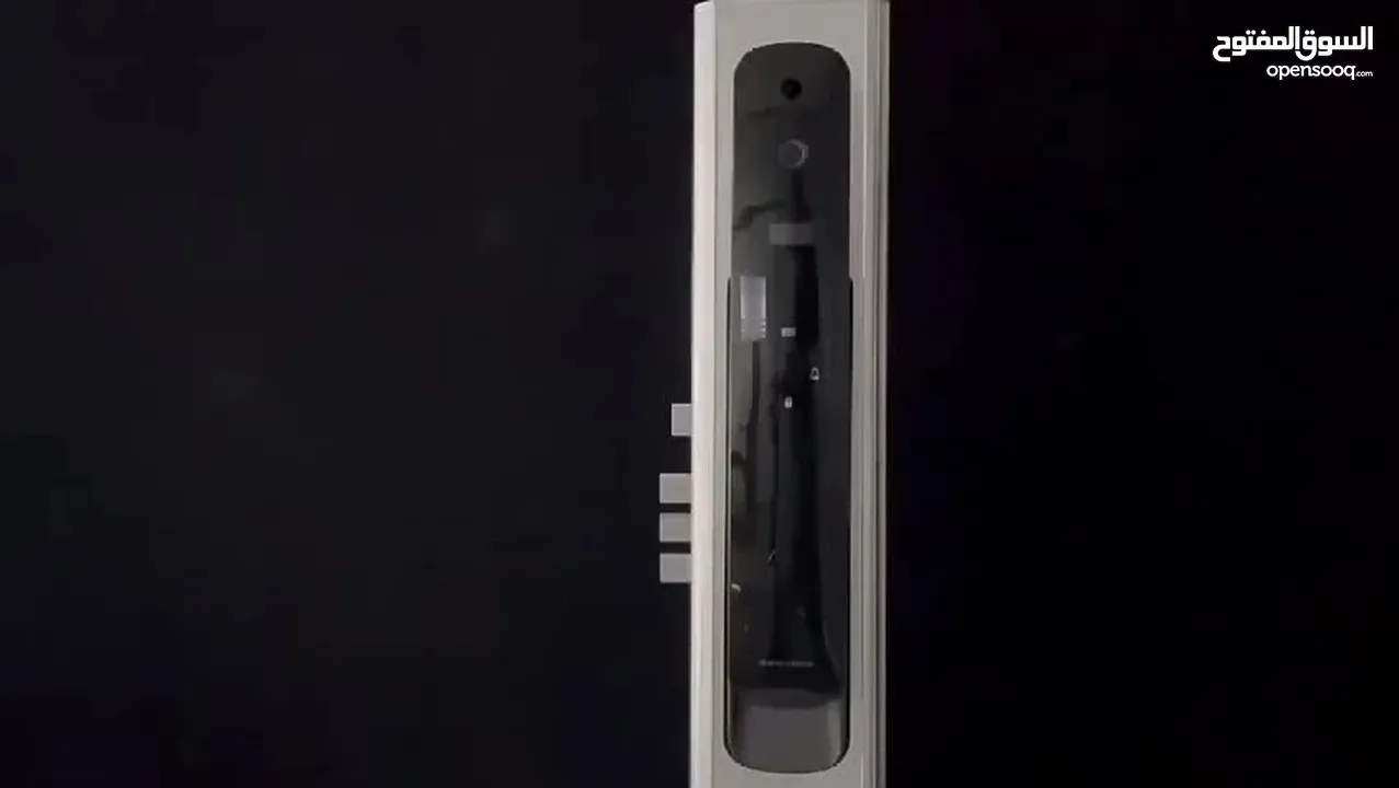 قفل الباب الذكي smart door lock