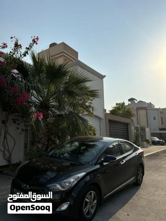 للبيع هونداي الانترا 2013