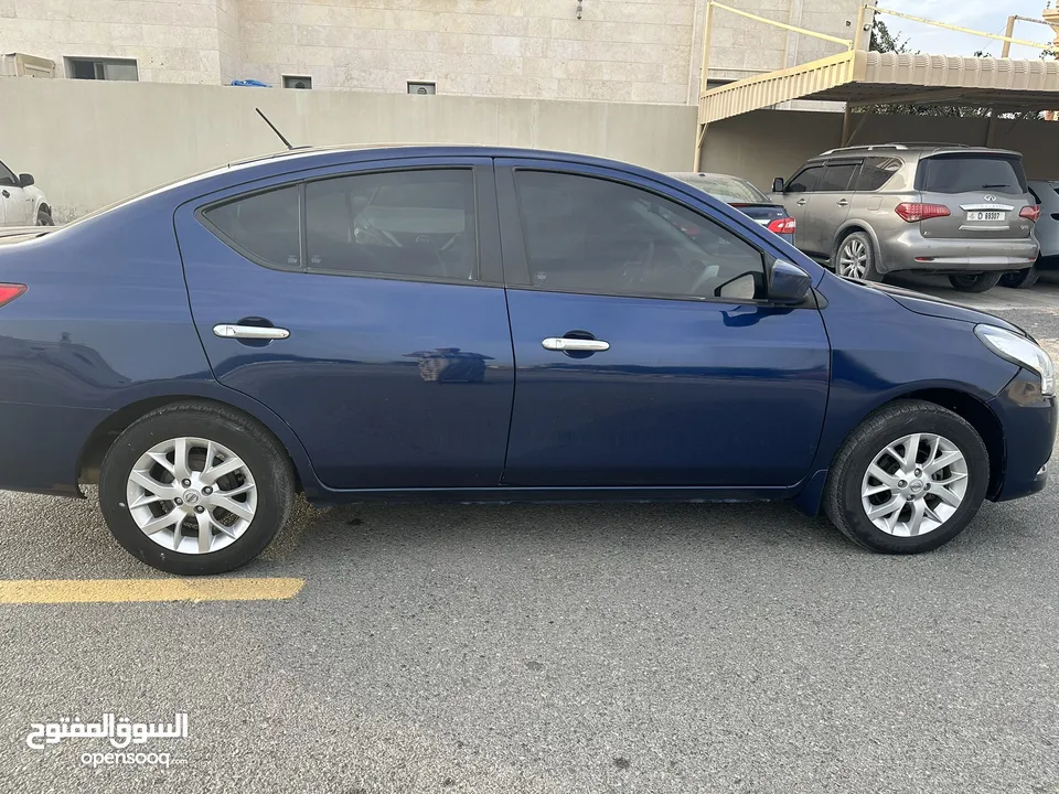 Nissan Versa SV Special Edition 1.6 L