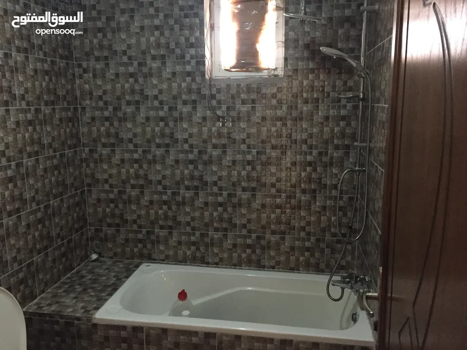 شقه للايجار في الرمثا