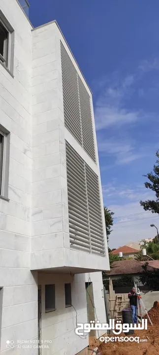 حوّل المساحات الخارجية إلى تجربة فاخرة مع أنظمة بيرغولا