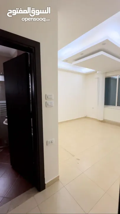 شقة غير مفروشة للإيجار ( Property 43230 )-174893935