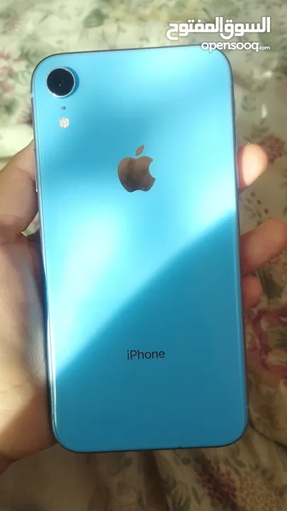 ايفون xr بسعر 70