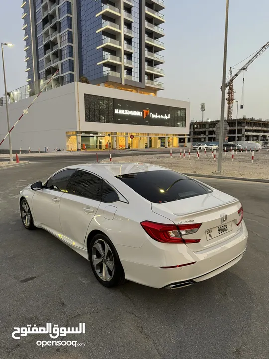 Honda accord 2018 خليجي فل اوبشن بحالة الوكالة