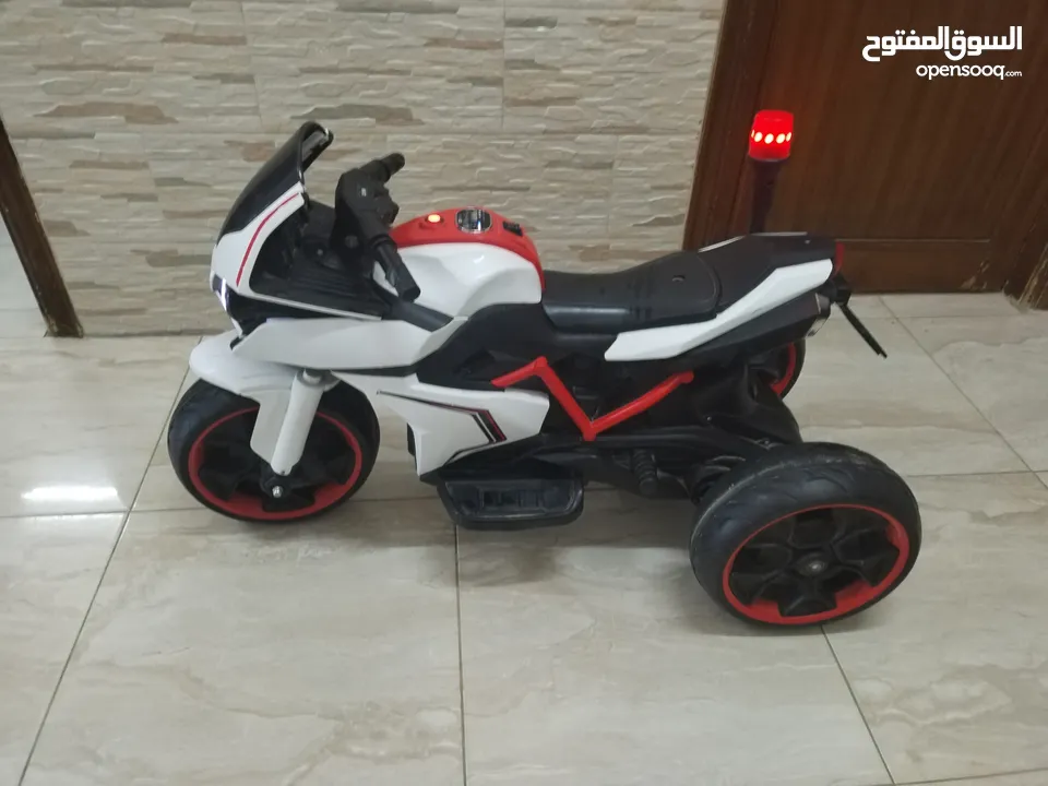 دراجه أطفال بحالة ممتازه