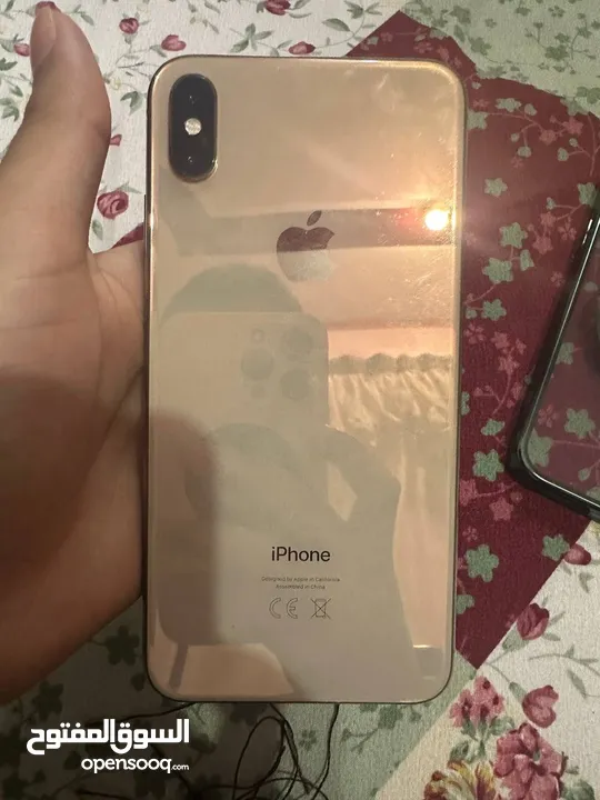 ايفون xs max