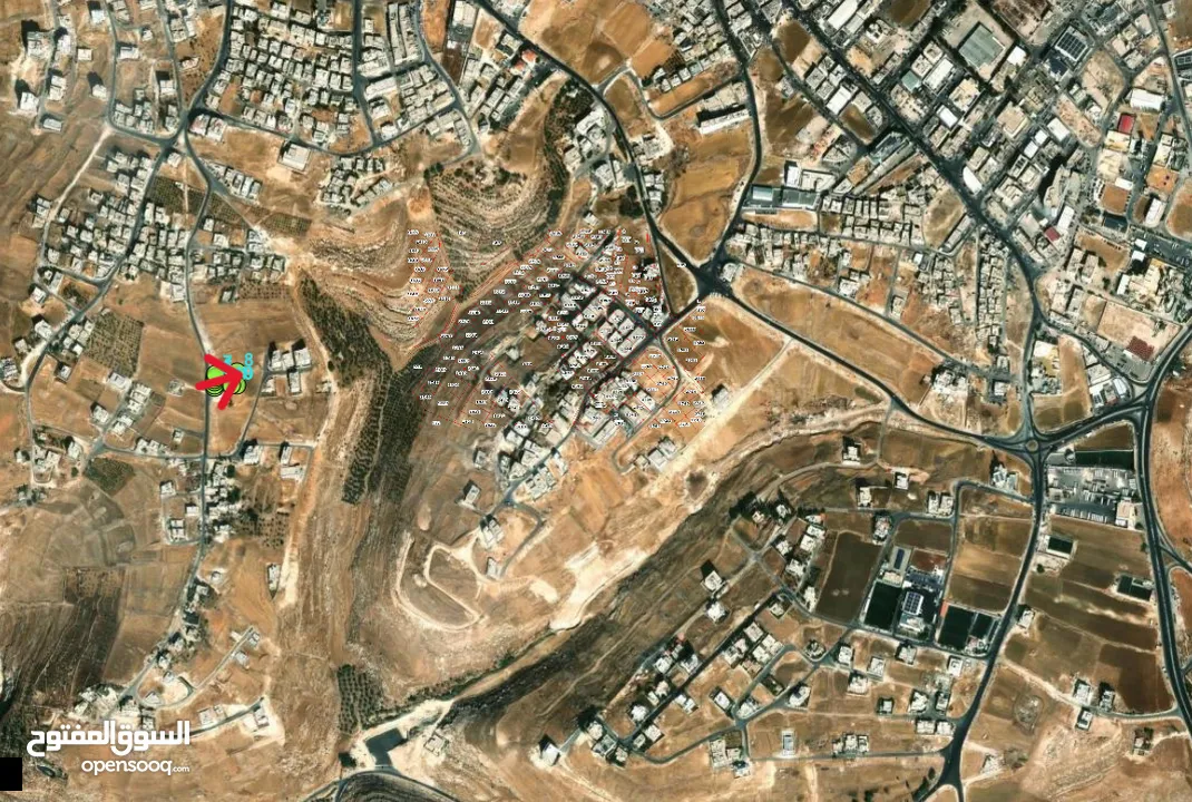 للبيع قطعة ارض غرب عمان منطقة سكنية واجهة على الشارع العام