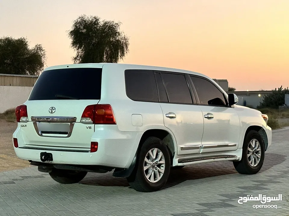 Land Cruiser 2014 GXR V8 GCC