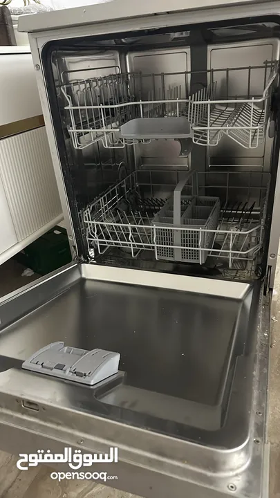 Bosch dishwasher غسالة اطباق (جلاية) بوش