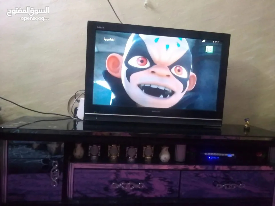 شاشه شارب 32 بوصه بحاله ممتازه وعلى الفحص