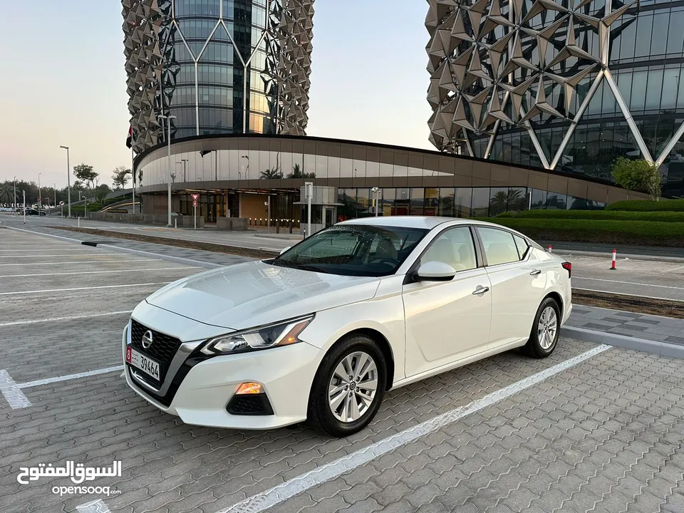 للبيع نيسان التيما 2020 خليجي الموتر رائع قمة فالنظافة  ———————————— شاشة أبل كاربلي APPLE CARPLAY /