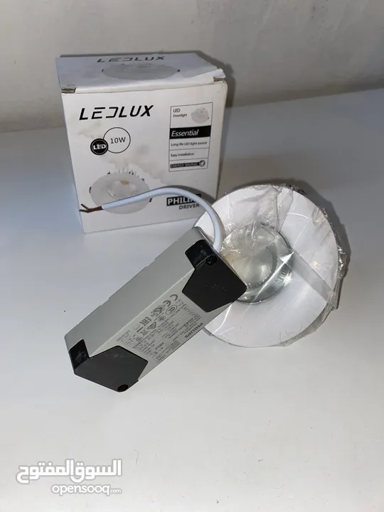 سبوت لايت ليد 10w ledlux هيكل أبيض و إنارة محول philips