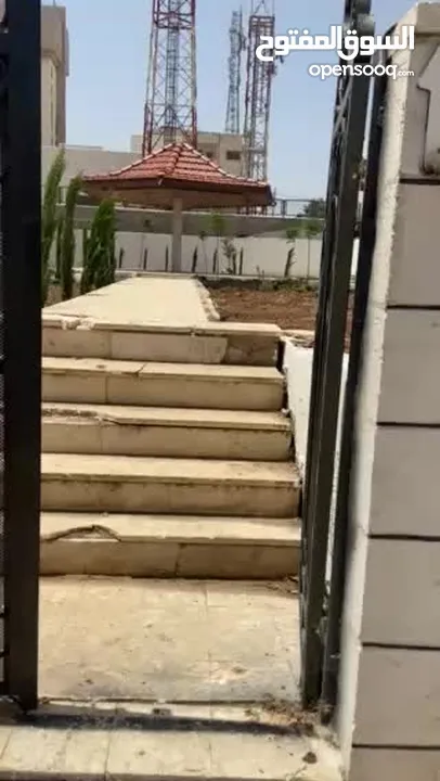عماره وارض مفروزه للبيع من المالك مباشره