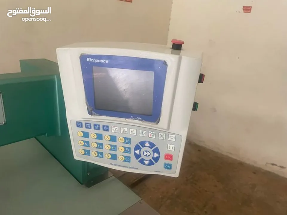 ماكينة تطريز 6 رؤوس