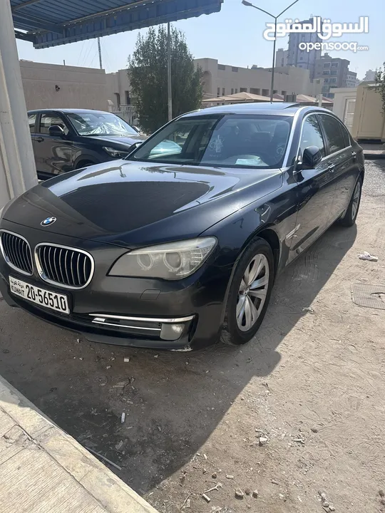 للبيع BMW 730 Li موديل 2012 بحالة ممتازة