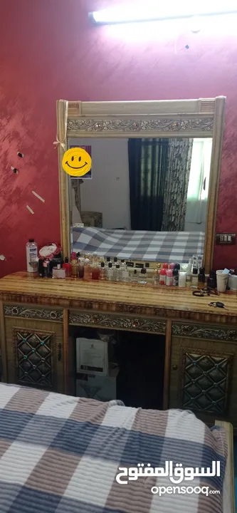 غرفة نوم مستوردة من دبي ثقيلة جدا بحالة الوكالة