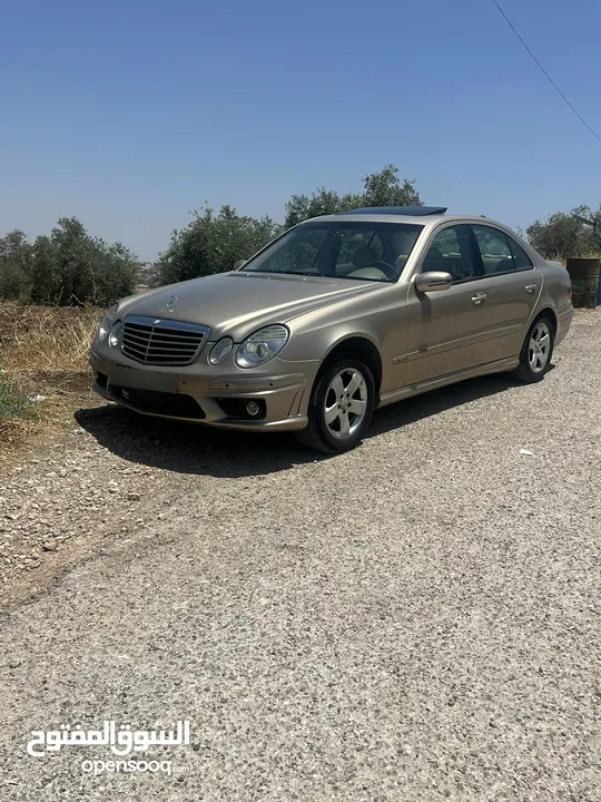 مرسيدس E200 موديل 2003 للبيع