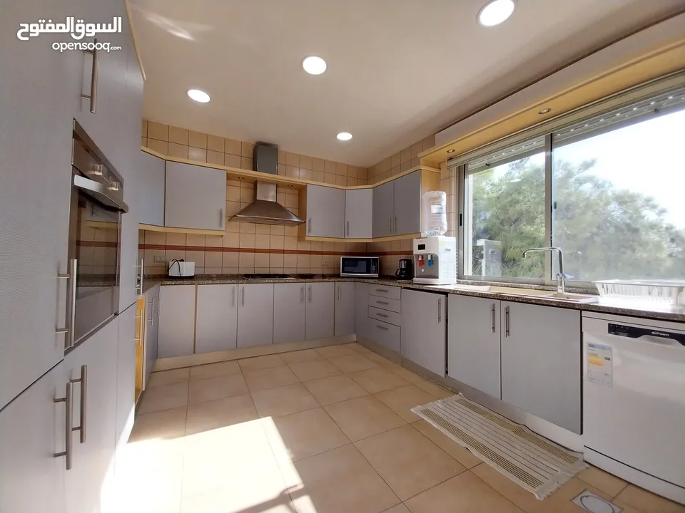 شقة للايجار في عبدون  ( Property 35914 )-174882246