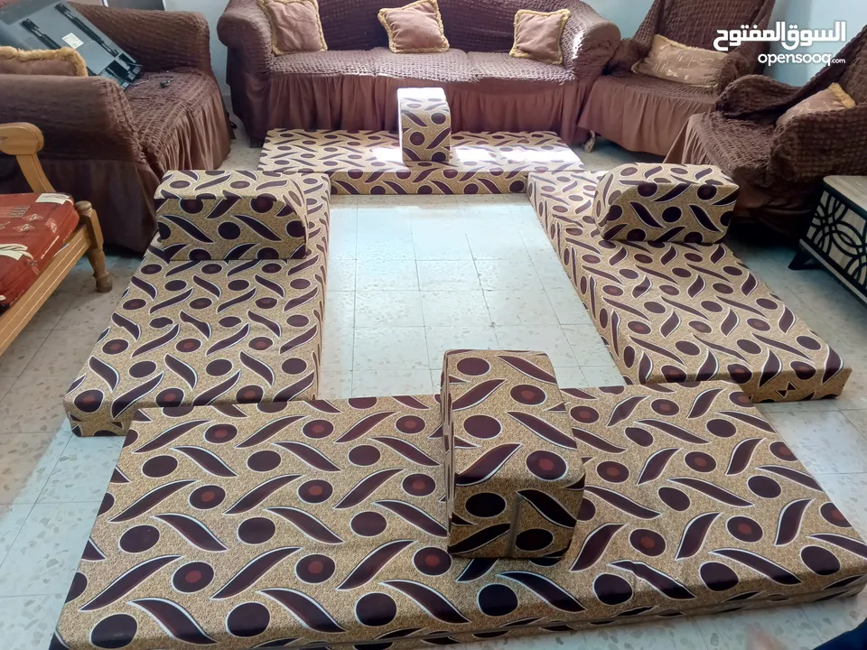 مجلس عربي اربع جنابي مع اربع مراكي استخدام اسبوع بحالة الوكالة