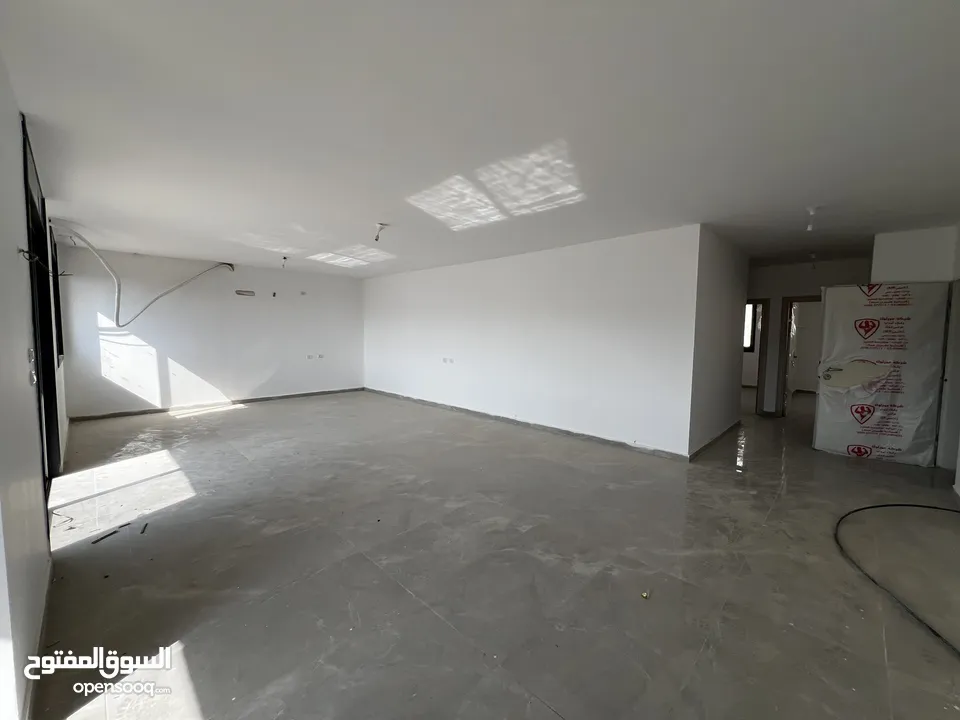 شقة للبيع بضاحية الريحان