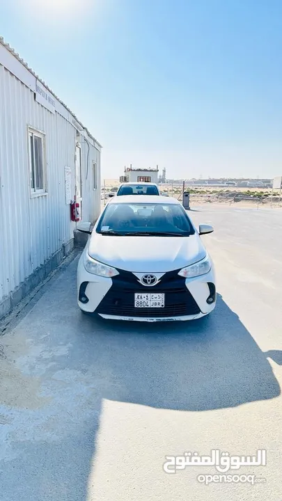 Toyota Yaris y+ 2022 White
