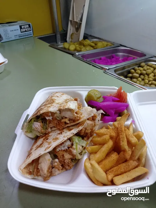 مطعم وجبات سريعه وعصائر  للضمان او البيع كامل المعدات